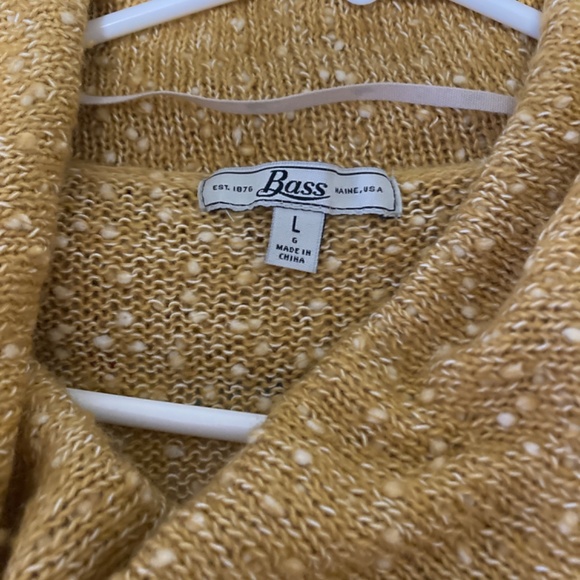 Sweater - Picture 2 of 2